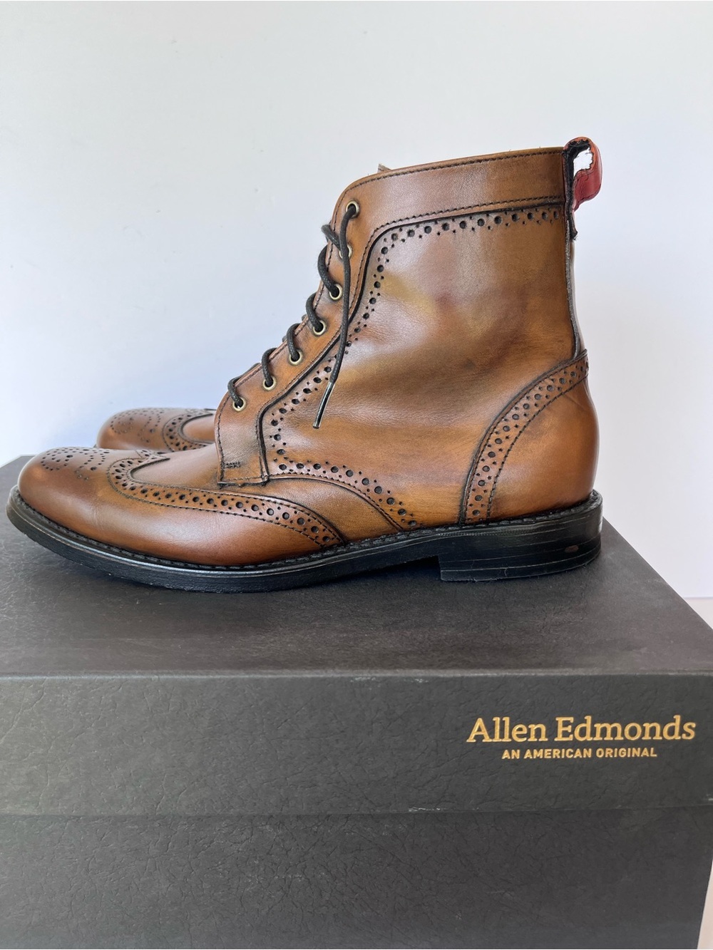 Allen Edmonds Dalton Wing Tip Leather Boots Bourbon